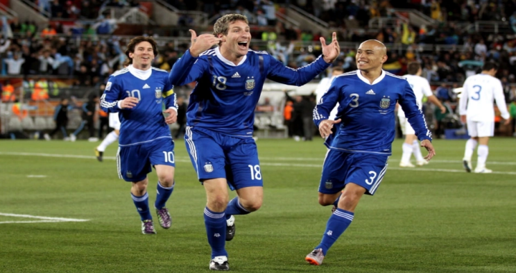 CR比罗达特vs汉什利直播_无插件CR比罗达特vs汉什利直播台_多维度CR比罗达特vs汉什利直播赛事高清直播平台-24直播